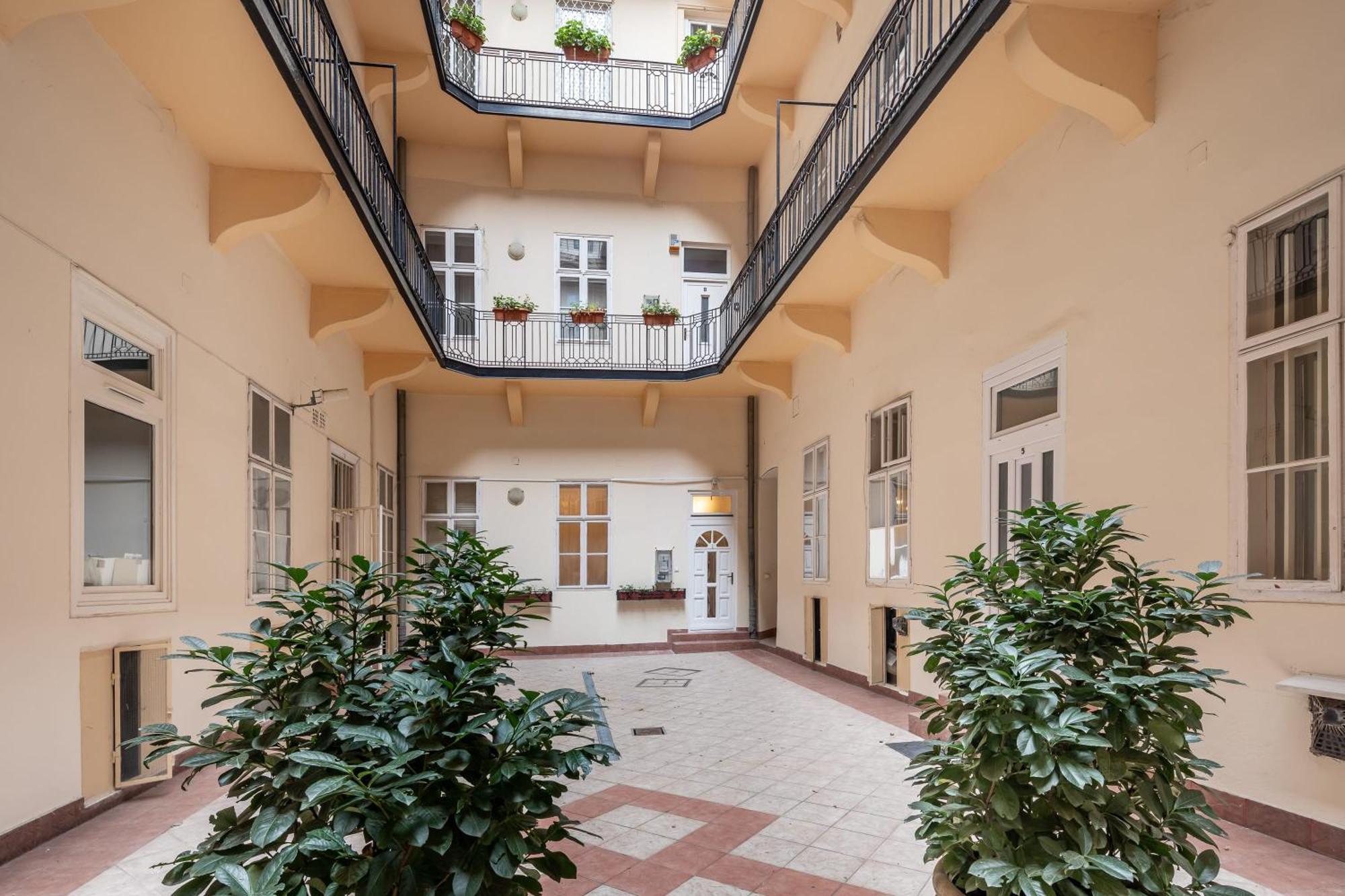 Excellent Location, Cozy Apartment Budapest Exterior foto